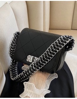         FREE SHIPPING CHAIN FAUX LEATHER HANDBAGS
