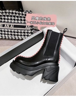          Free Shipping Platform Leather Boot