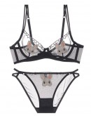                                                          【Preorder】32-38AB Embroider Rabbit Underwire Bra/ Panties