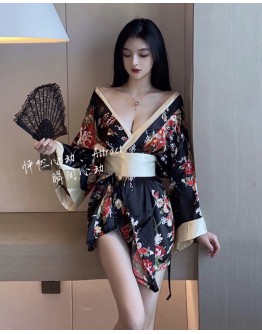                                                          【Preorder】Flora Patterned Polyester Kimono Pajamas Set