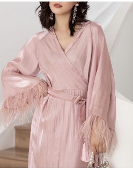                                                          【Preorder】40kg-70kg Silk V-Neck Long-Line Kimono Pajamas