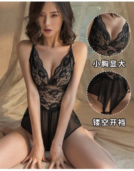   FREE SHIPPING CUT-OUT LACE POLYESTER PAJAMAS