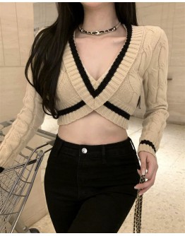   FREE SHIPPING LADIES V-NECK KNITTED SHORT SWEATER