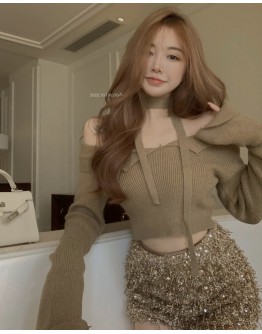          Free Shipping Off-The-Shoulder Knit Short Tops