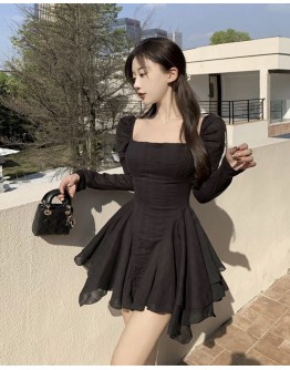     【READY STOCK 】FREE SHIPPING LONG-SLEEVED A-LINE DRESS