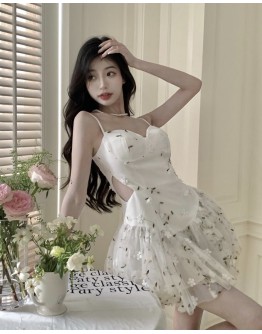   FREE SHIPPING FLORA EMBROIDER CUT-OUT DRESS